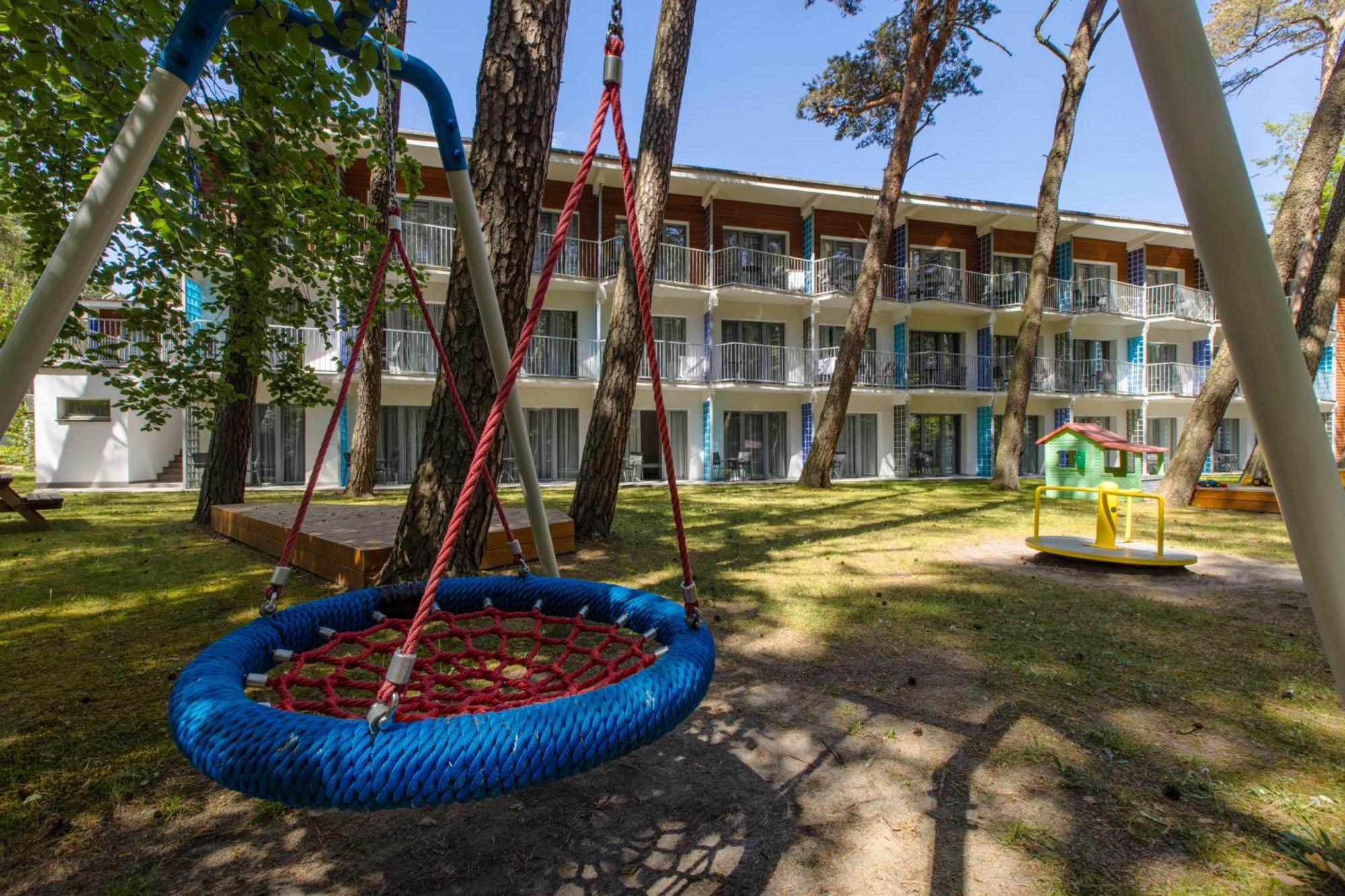 Waterside Resort Darlowko Exterior foto
